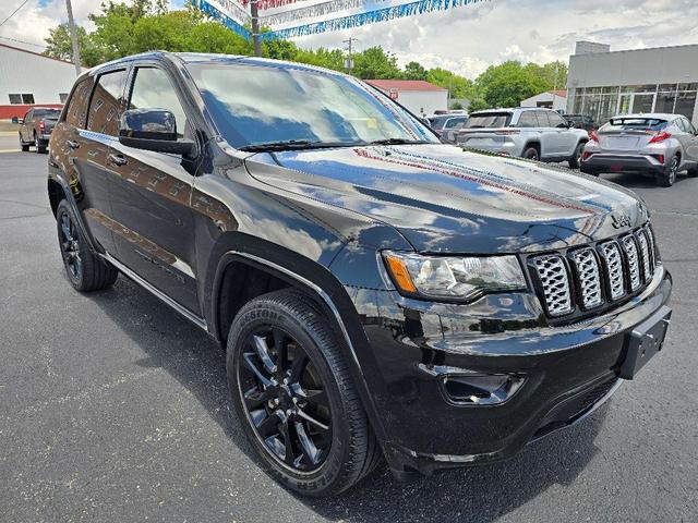 Photo of 2021 Diamond Black Jeep Grand Cherokee
