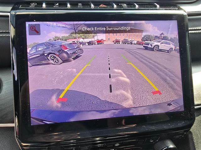 Photo of 2023 Diamond Black Jeep Grand Cherokee L