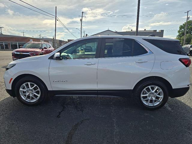 Photo of 2024 Iridescent Pearl Tricoat Chevrolet Equinox