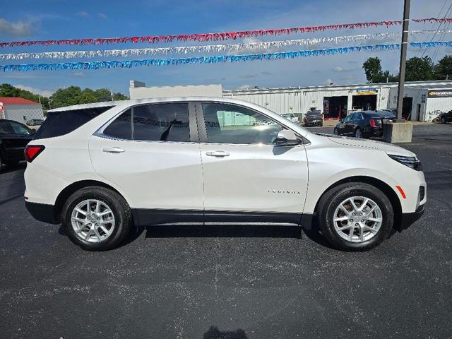 Photo of 2024 Iridescent Pearl Tricoat Chevrolet Equinox