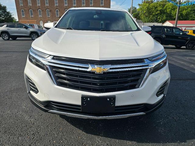 Photo of 2024 Iridescent Pearl Tricoat Chevrolet Equinox