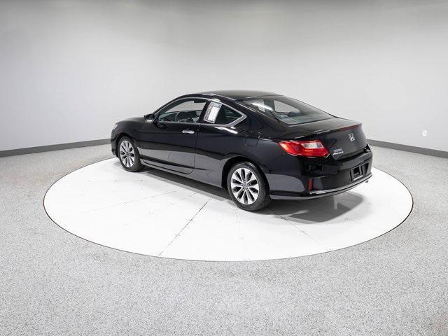Photo of 2015 Crystal Black Pearl Honda Accord