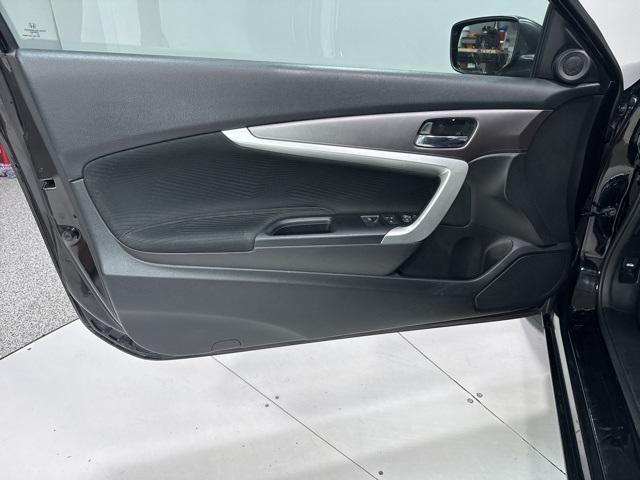 Photo of 2015 Crystal Black Pearl Honda Accord