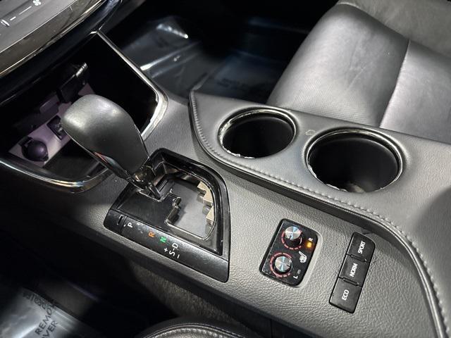 Photo of 2015 Attitude Black Toyota Avalon