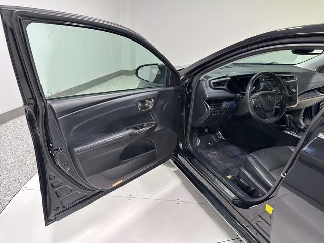 Photo of 2015 Attitude Black Toyota Avalon