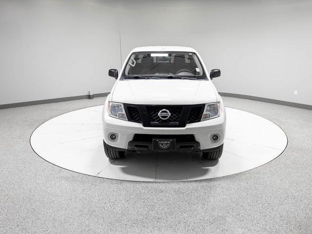 Photo of 2018 Glacier White Nissan Frontier