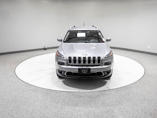 Photo of 2017 Billet Silver Metallic Clearcoat Jeep Cherokee