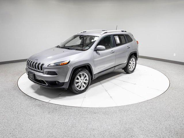 Photo of 2017 Billet Silver Metallic Clearcoat Jeep Cherokee