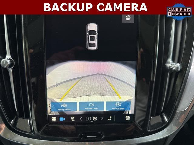 Photo of 2025 Onyx Black Metallic Volvo S60