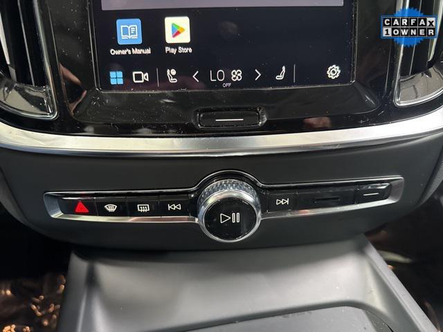Photo of 2025 Onyx Black Metallic Volvo S60