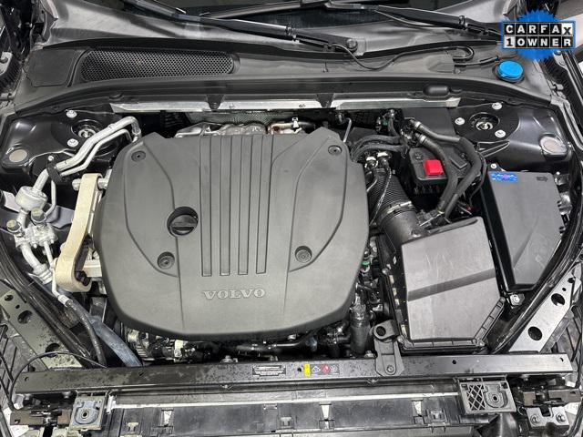 Photo of 2025 Onyx Black Metallic Volvo S60