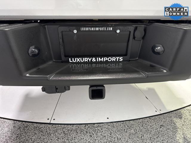 Photo of 2014 Oxford White Ford F-150