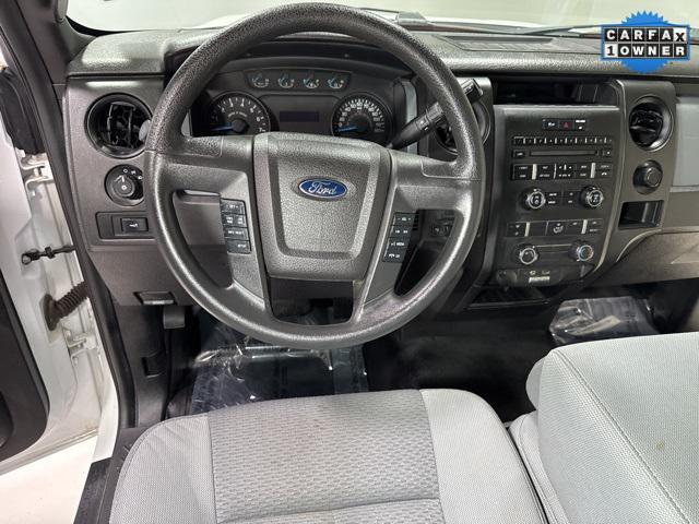Photo of 2014 Oxford White Ford F-150