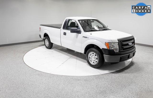 Photo of 2014 Oxford White Ford F-150