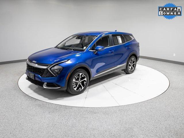 Photo of 2023 Sapphire Blue Kia Sportage