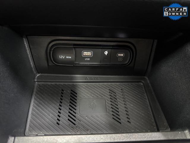 Photo of 2023 Sapphire Blue Kia Sportage