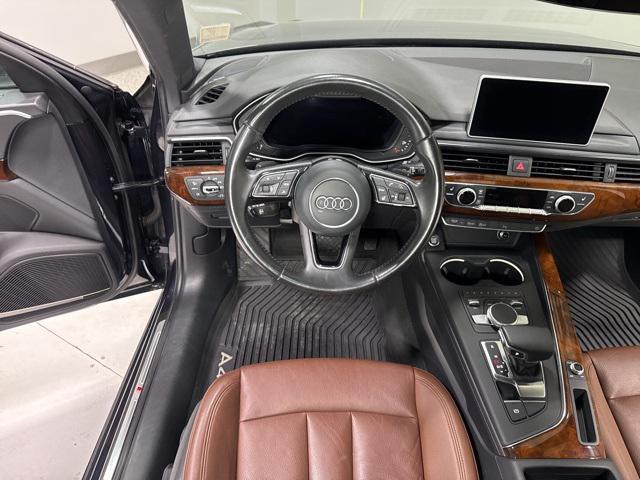 Photo of 2017 Moonlight Blue Metallic Audi A4