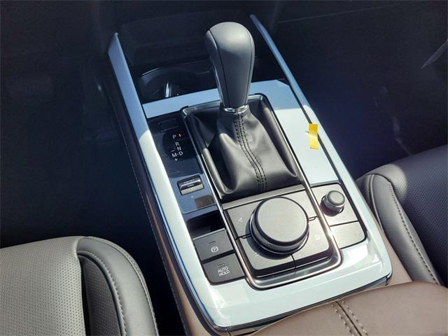 Photo of 2025 Snowflake White Pearl Mica Mazda CX-30