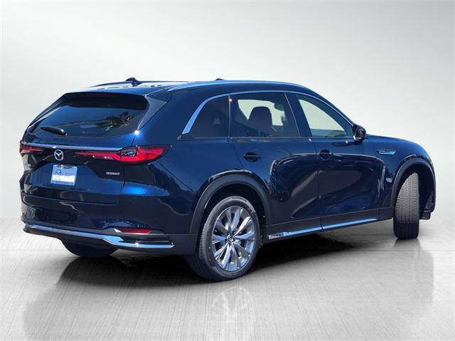 Photo of 2025 Deep Crystal Blue Mica Mazda CX-90