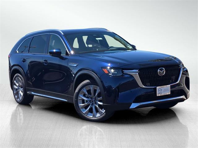 Photo of 2025 Deep Crystal Blue Mica Mazda CX-90