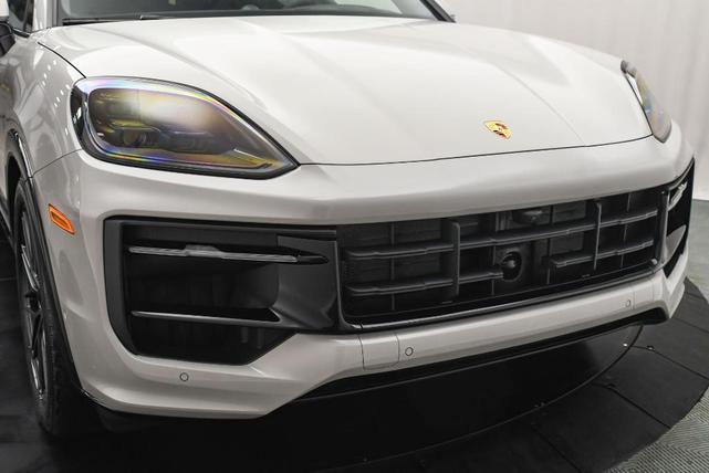 Photo of 2025 Chalk Porsche Cayenne