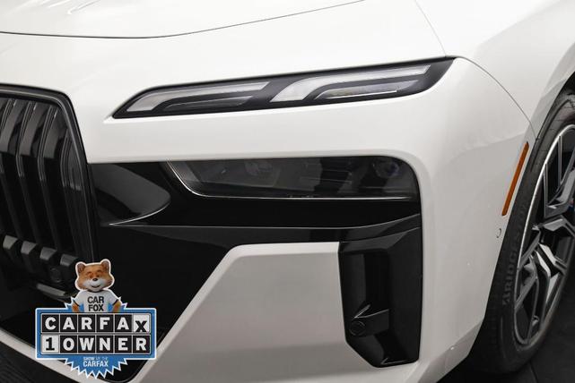 Photo of 2024 Mineral White Metallic BMW 740