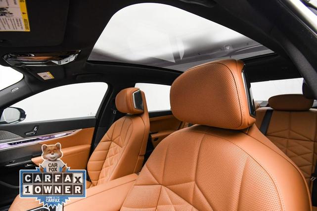 Photo of 2024 Mineral White Metallic BMW 740