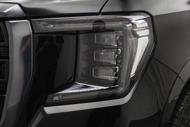 Photo of 2024 Onyx Black GMC Yukon