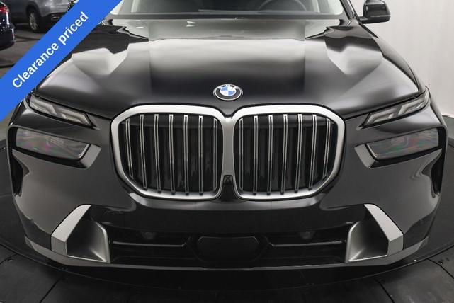 Photo of 2024 Black Sapphire Metallic BMW X7