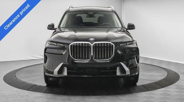 Photo of 2024 Black Sapphire Metallic BMW X7