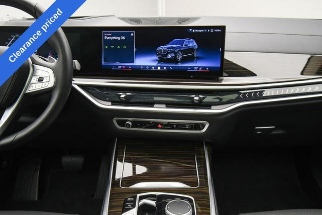Photo of 2024 Black Sapphire Metallic BMW X7