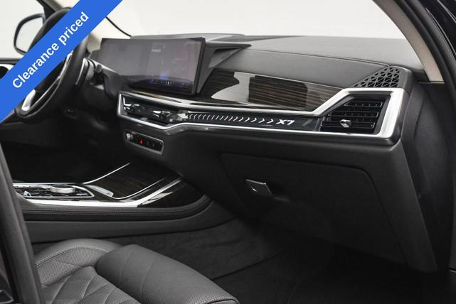 Photo of 2024 Black Sapphire Metallic BMW X7