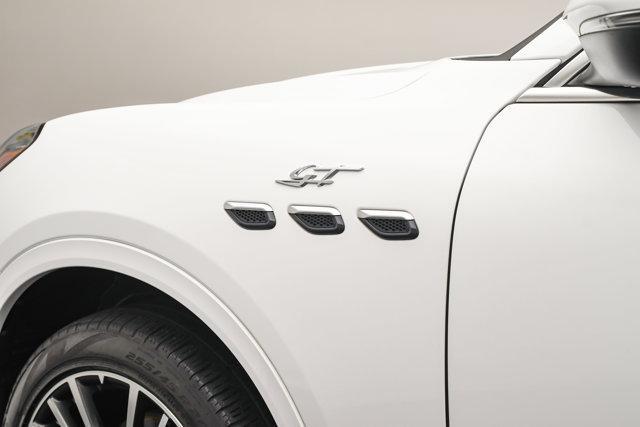 Photo of 2023 Bianco Maserati Grecale