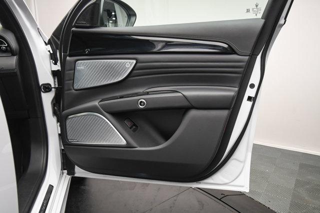 Photo of 2023 Bianco Maserati Grecale