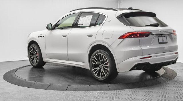 Photo of 2023 Bianco Maserati Grecale