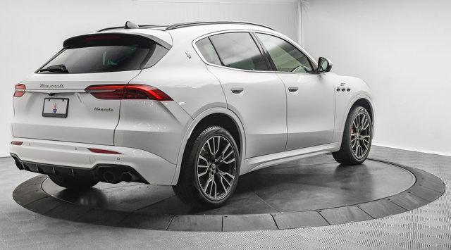 Photo of 2023 Bianco Maserati Grecale