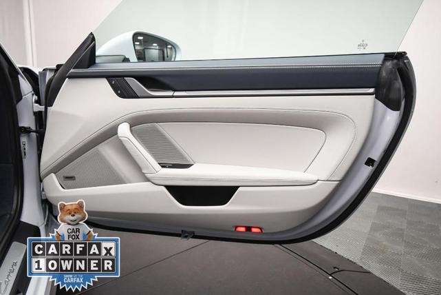 Photo of 2025 Silver Porsche 911