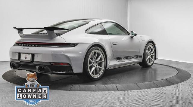 Photo of 2025 Silver Porsche 911
