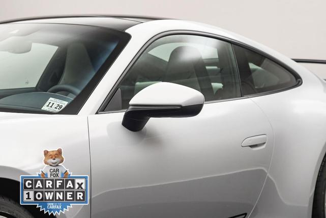 Photo of 2025 Silver Porsche 911