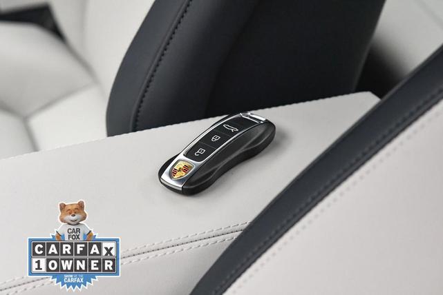 Photo of 2025 Silver Porsche 911