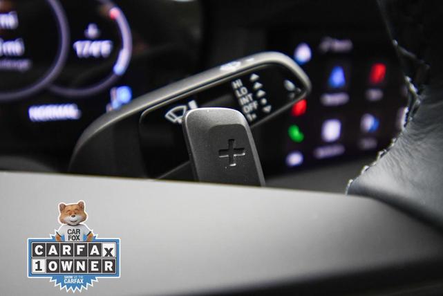 Photo of 2025 Silver Porsche 911