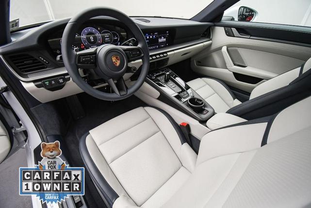 Photo of 2025 Silver Porsche 911