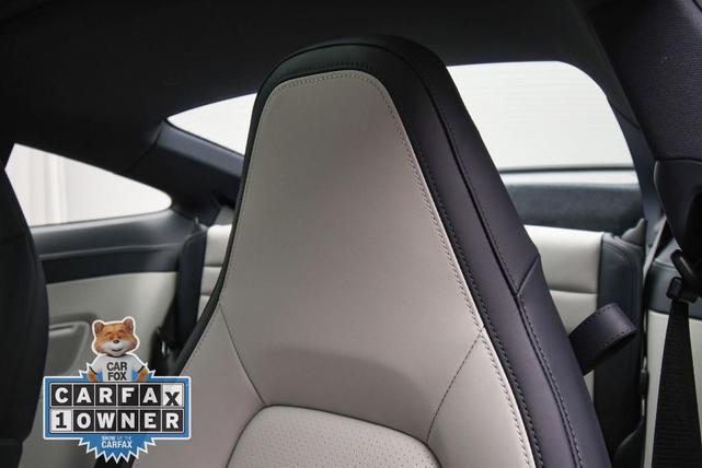 Photo of 2025 Silver Porsche 911
