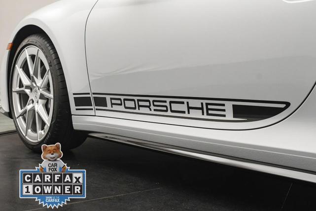 Photo of 2025 Silver Porsche 911