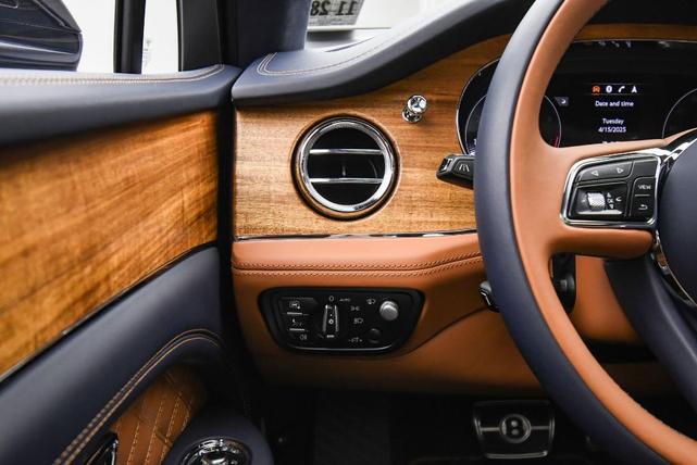 Photo of 2023 Dark Sapphire Bentley Bentayga