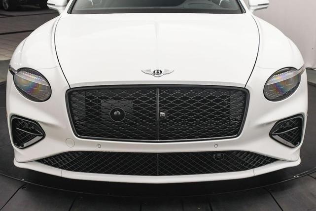 Photo of 2025 Snow Quartz Pearlescent by Mulliner Bentley Continental GT