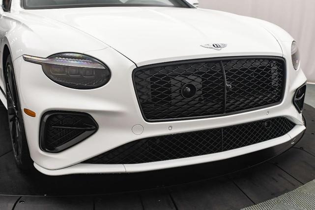 Photo of 2025 Snow Quartz Pearlescent by Mulliner Bentley Continental GT