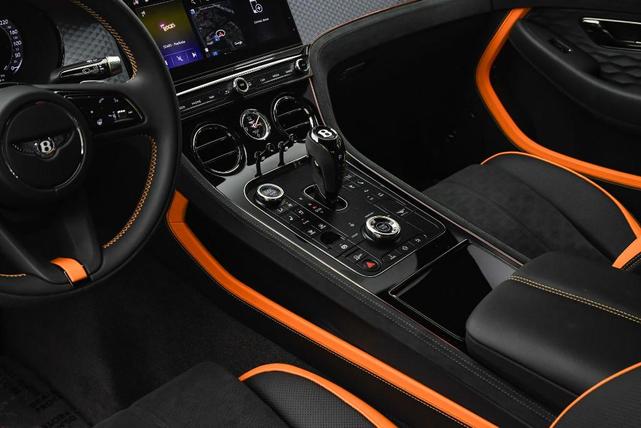 Photo of 2025 Snow Quartz Pearlescent by Mulliner Bentley Continental GT