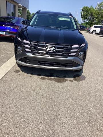 Photo of 2025 Ash Black Hyundai TUCSON Hybrid