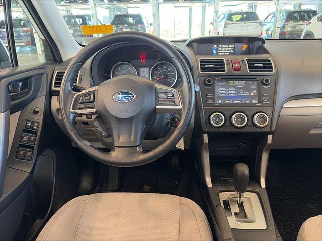 Photo of 2016 Crystal White Pearl Subaru Forester